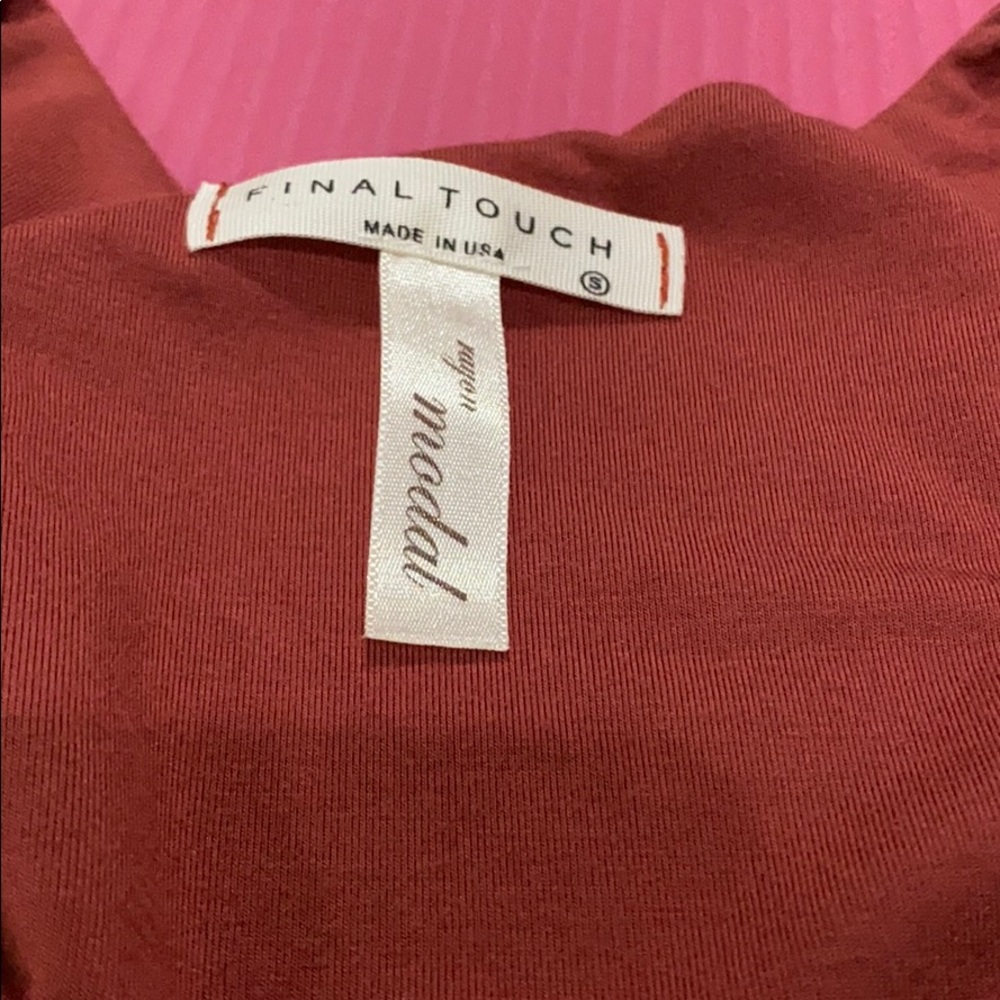 Red Tank - Picture 3 of 3